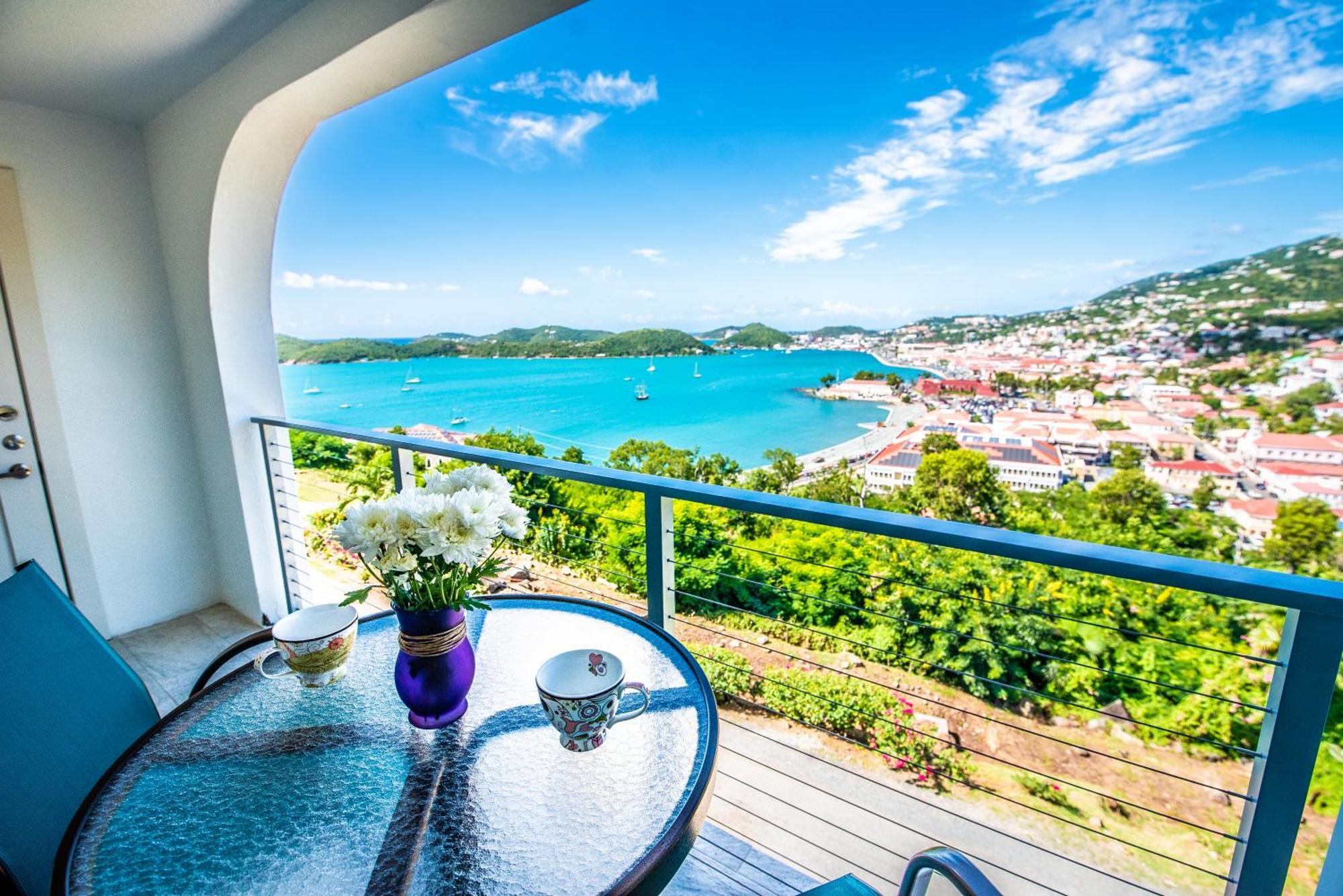 Hilltop Villas At Bluebeard'S Castle Charlotte Amalie Exterior photo